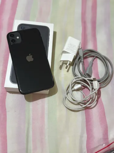 Celular IPhone 11 128gb bom estado