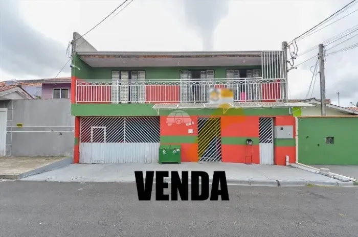 Sobrado no sitio cercado