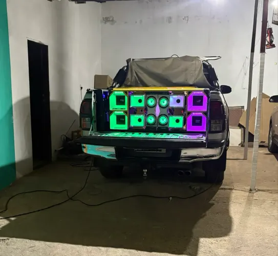 SOM AUTOMOTIVO