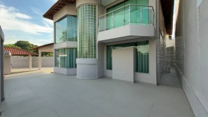 Condomínio Portal do Sol, Alugo Casa com 4 suítes, Modulados e Ar, Morada do Sol