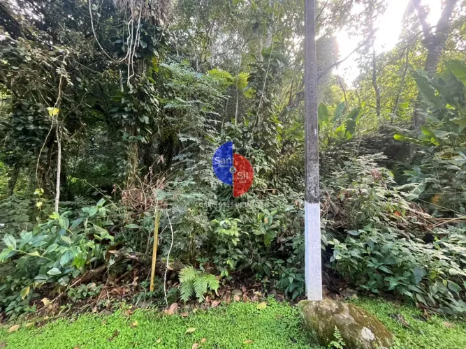 Terreno à venda, em condomínio no Limoeiro, Guapimirim, RJ