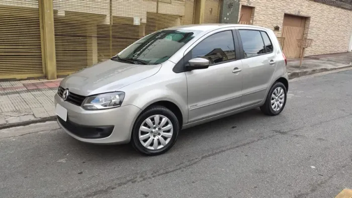 Volkswagen Fox 1.0 MI Total Flex 8V 5P 2014