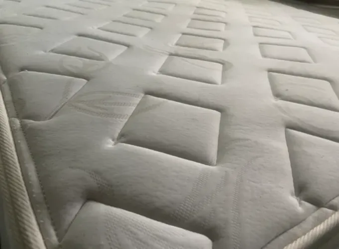Vendo Colchão King Size da Euro Colchões Veneza em perfeitas