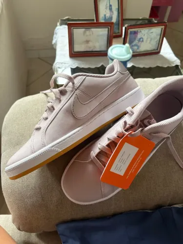 Sapato Nike TAM 40