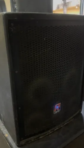 Subwoofer Ativo Staner 15?