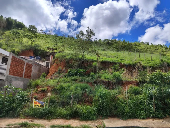 TERRENO 360m2 MONTE CASTELO COM 10 DE FRENTE E 36 DE CADA LADO 