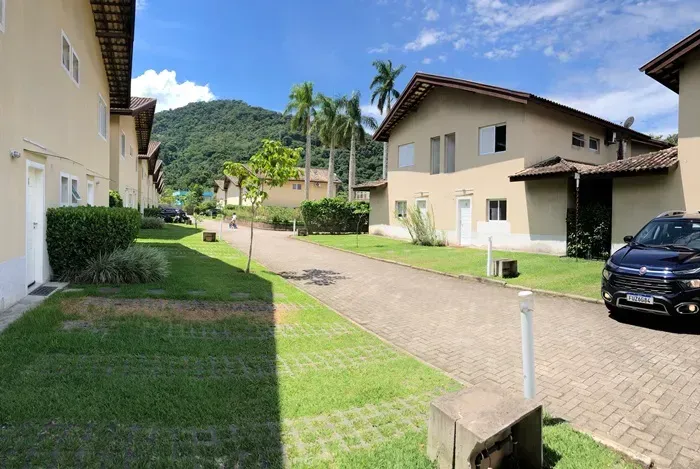 casa em condomínio com 03 suítes em Boiçucanga - São Sebastião - SP