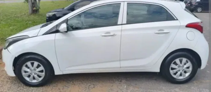 Alugo carro 