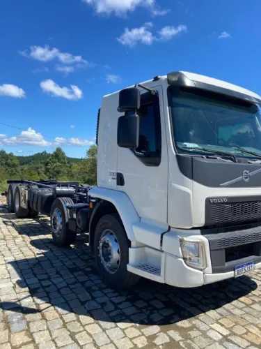 VM 330 8x2 2021 Bitruck