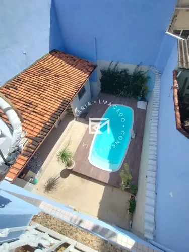 Excelente Casa com Piscina e Quintal na Estrada da Posse!!