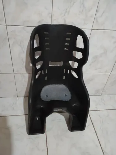 Cadeirinha de bike traseira 