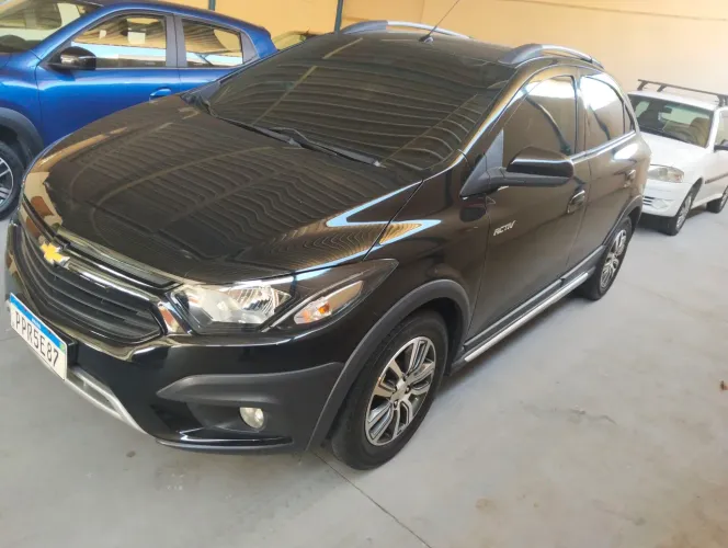 Chevrolet Onix Activ 1.4 8V Flex Mec. 4P 2017