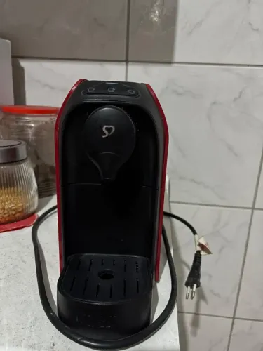Cafeteira Três corações automática multipressão passione vermelha