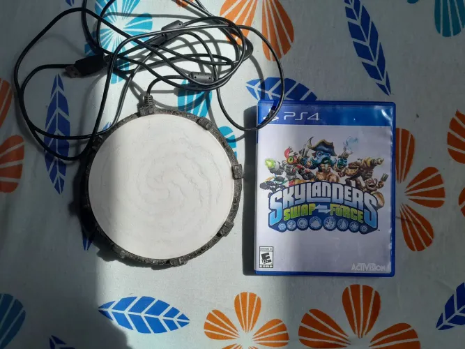 Portal + Jogo Skylanders PS4