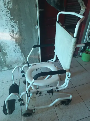 Cadeira para transporte de doentes