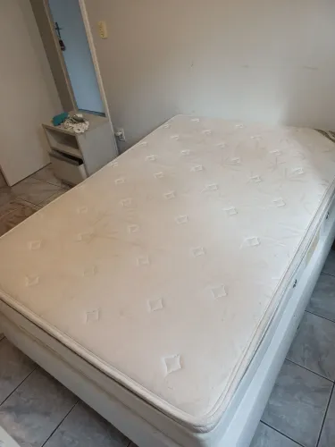 Cama box e colchão 