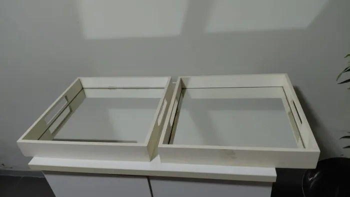 Bandejas com Fundo De Vidro