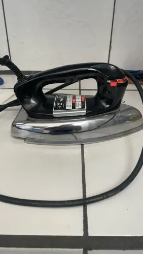 Ferro de passar black Decker