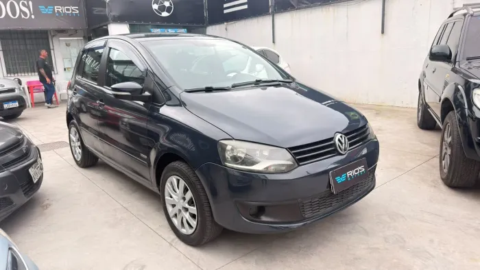 Volkswagen Fox 1.0 MI Total Flex 8V 5P 2013