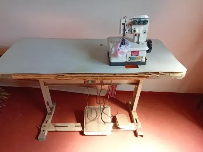 Máquina de costura