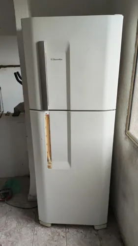 GELADEIRA ELETROLUX DC 475L 