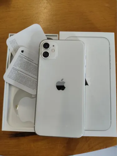 iPhone 11 em excelente estado