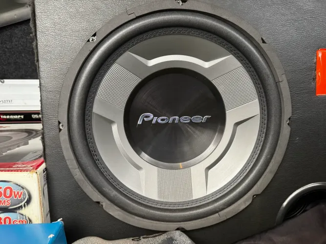 Falante sub pioneer ts-3060br