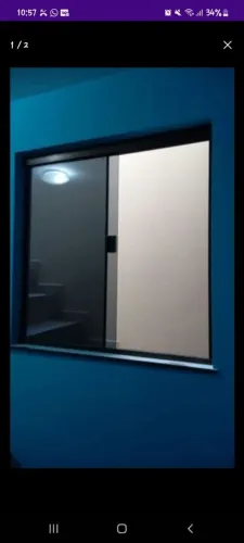 TENHO DUAS JANELAS EM VIDRO TEMPERADO FUMÊ 6MM MEDINDO 1.00 X 1.00=R$490,00 CADA
