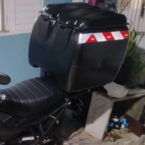 Baú 100L para mottu