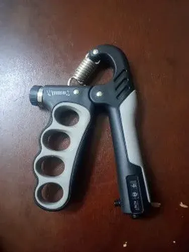 Hand grip para fortalecimento do antebraço e punho, e dilatação das veias/artérias.