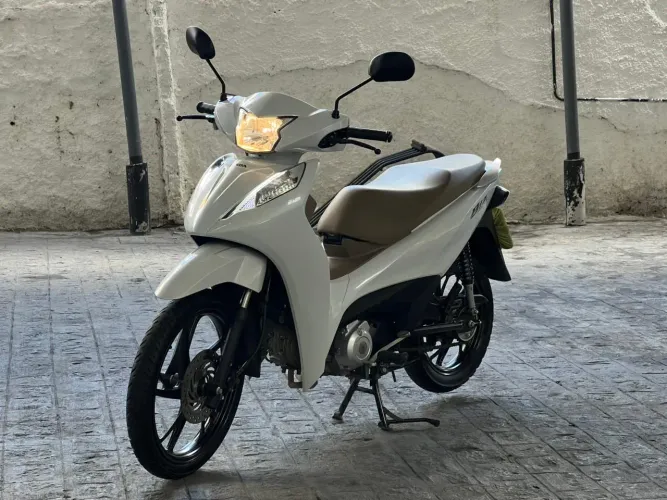 HONDA BIZ EX 2025 5 MIL KM
