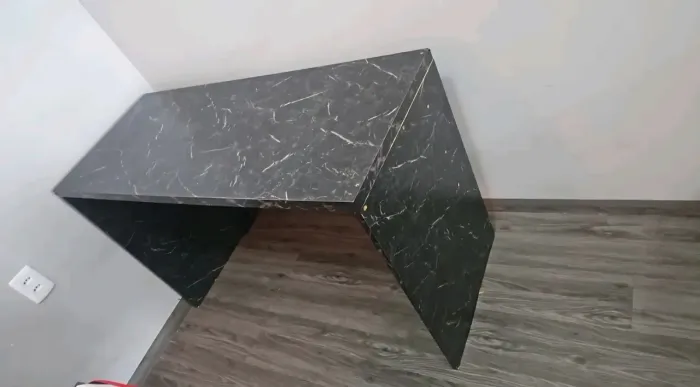 Vendo mesa para: trabalhos, para jogos e etc