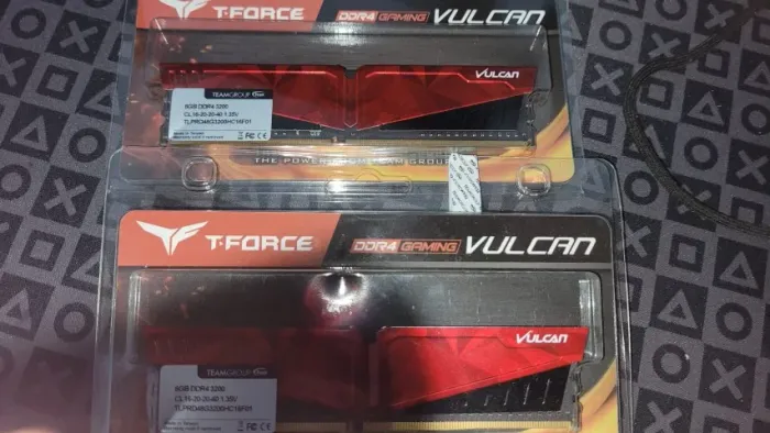 MEMORIA RAM TEAM GROUP T-FORCE VULCAN 16GB (2X8GB) DDR4 3200mhz
