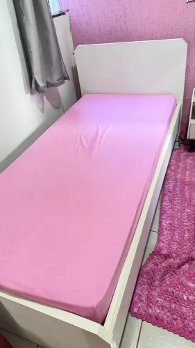 ? Vendo cama de solteiro + colchão