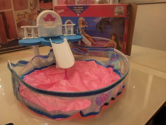 Piscina da Barbie anos 90's