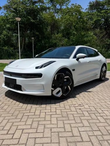 Zeekr 001 Premium Premium (elétrico) 2025