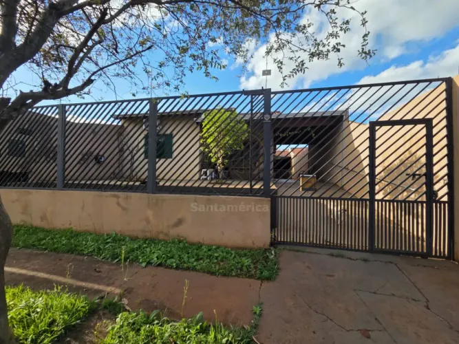 Casa à venda com 3 Quartos no Jardim Maria Celina na Zona Norte De Londrina