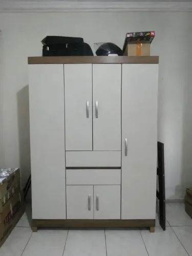 GUARDA ROUPA 6 PORTAS
