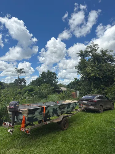 Vendo barco motor e reboque