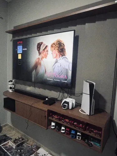 Painel de TV Ímola Suspensa Até 100"