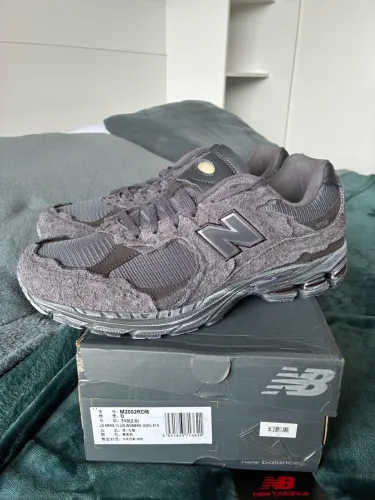 New Balance 2002R protection pack black phantom novo 45