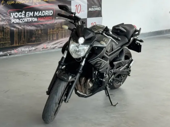 Yamaha XJ6 N 2018