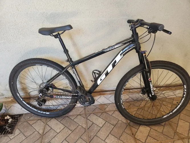 Bicicleta GT ARO 29 