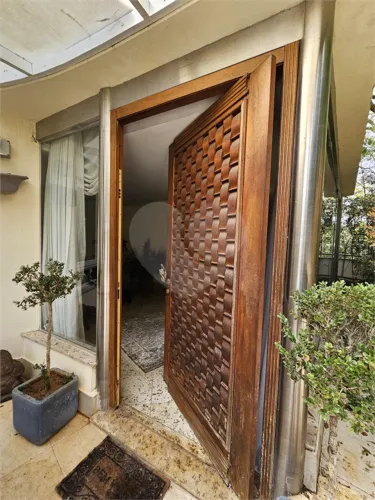 Condomínio com 4 quartos à venda em Jardim vitória régia - SP
