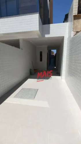 Casa com 3 dormitórios à venda, 100 m² Embaré