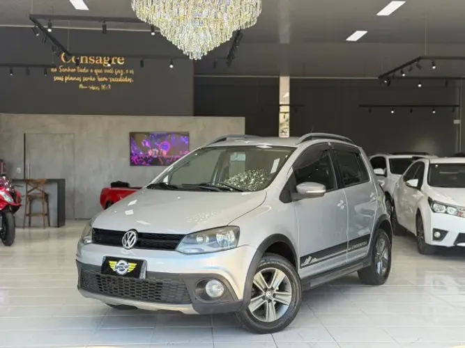 Volkswagen Crossfox 1.6 MI Total Flex 8V 5P 2012