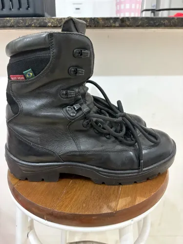 Coturno boot wear
