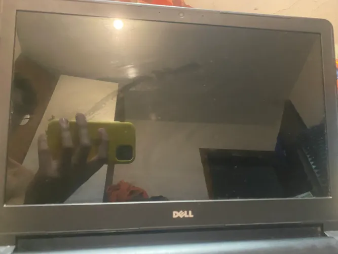 Notebook Dell rápido sem HD