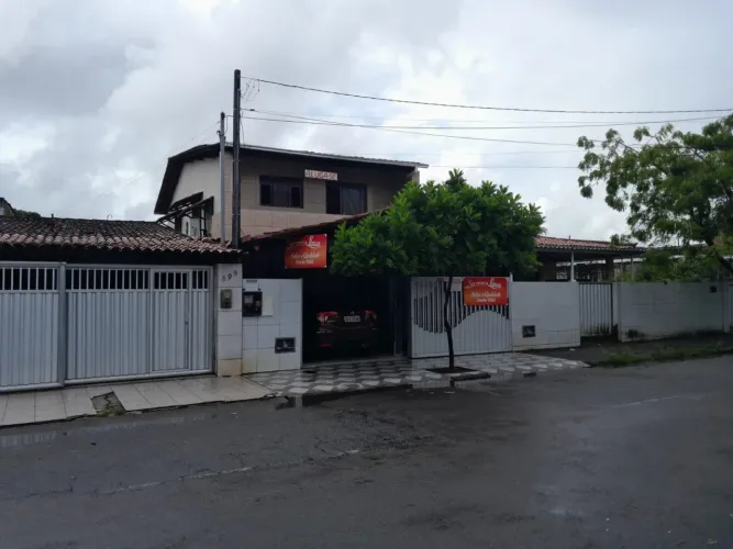 Casa primeiro andar para alugar 