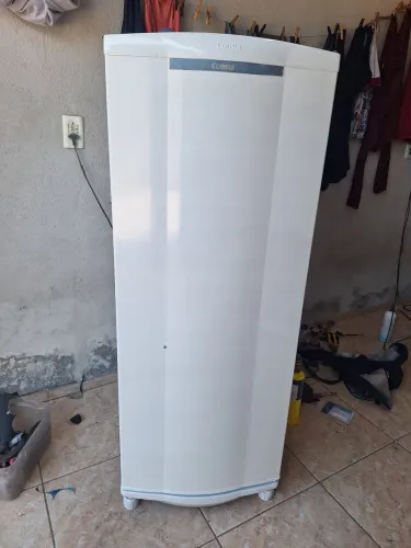 Geladeira degelo seco